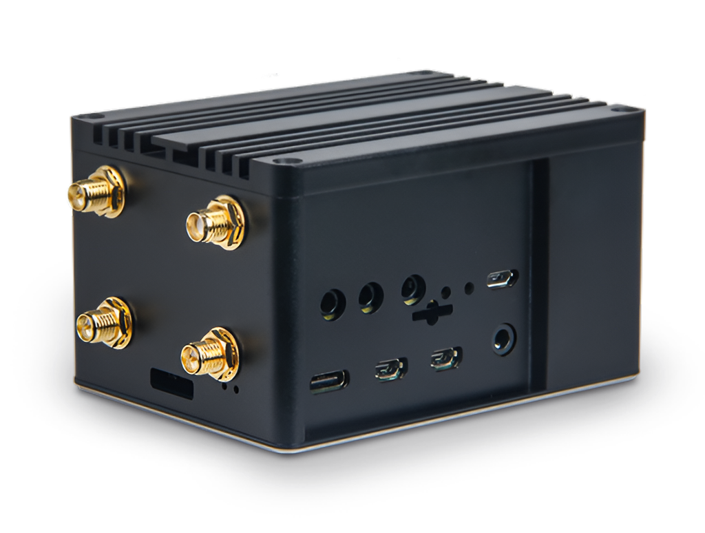 RAK7244 LoRaWAN Developer Gateway Wisgate Developer D4+ (EG95-NA + 4GB RPi4 + AU915)