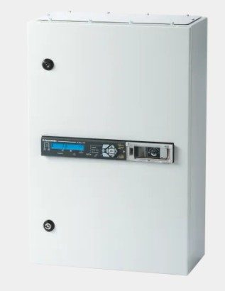 Cuadro metálico IP54 con conmutador modular motorizado automático ATyS p M 230VAC con pletinas de puenteado